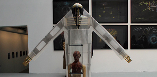 Installationsansicht Walter Pichler und Rudolf Steiner auf der Biennale von Venedig 2013, Foto: Alexandra Matzner.