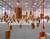 Kendell Geers, Hanging Piece, 1993, objet trouvé, chevron tape, Courtesy the artist